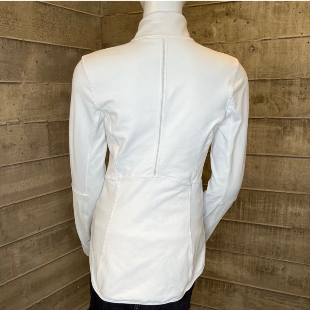 Lululemon Define Jacket - Picture 2 of 4